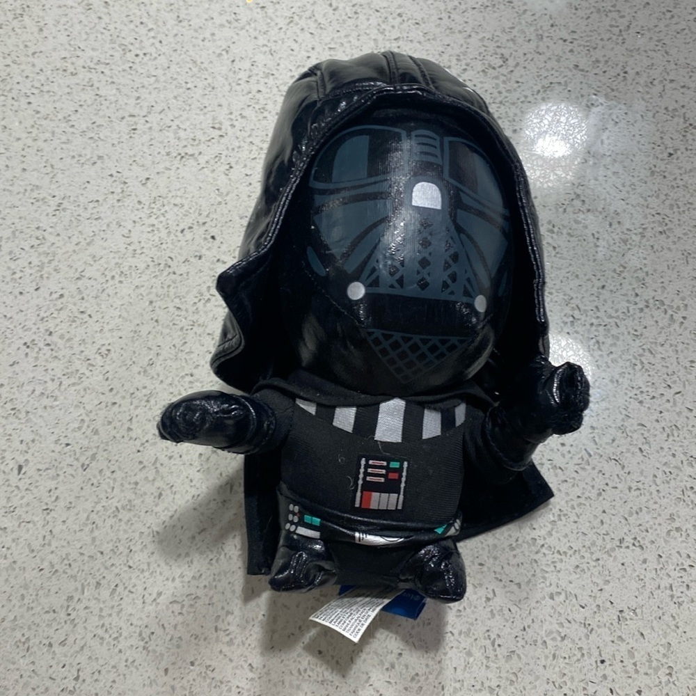 3/$30 Star Wars‎ darth Vader plush 8”
